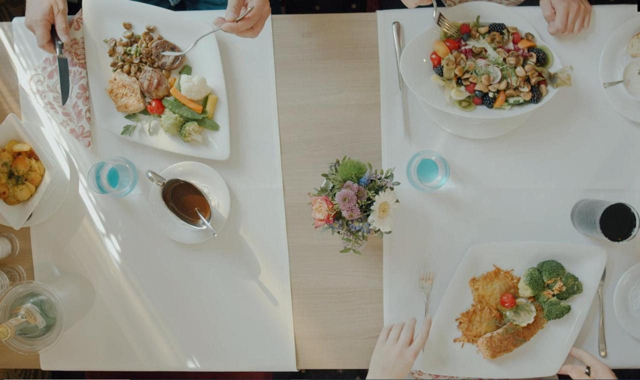 Hotel Am Schloss 아우리흐 외부 사진
